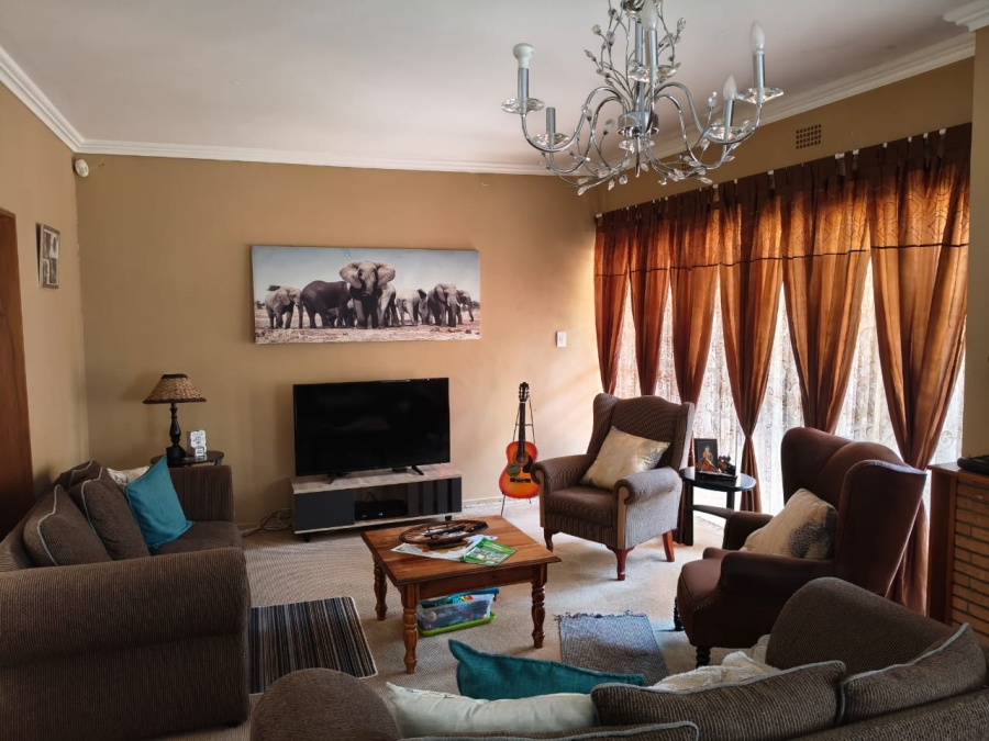 4 Bedroom Property for Sale in Protea Park North West
